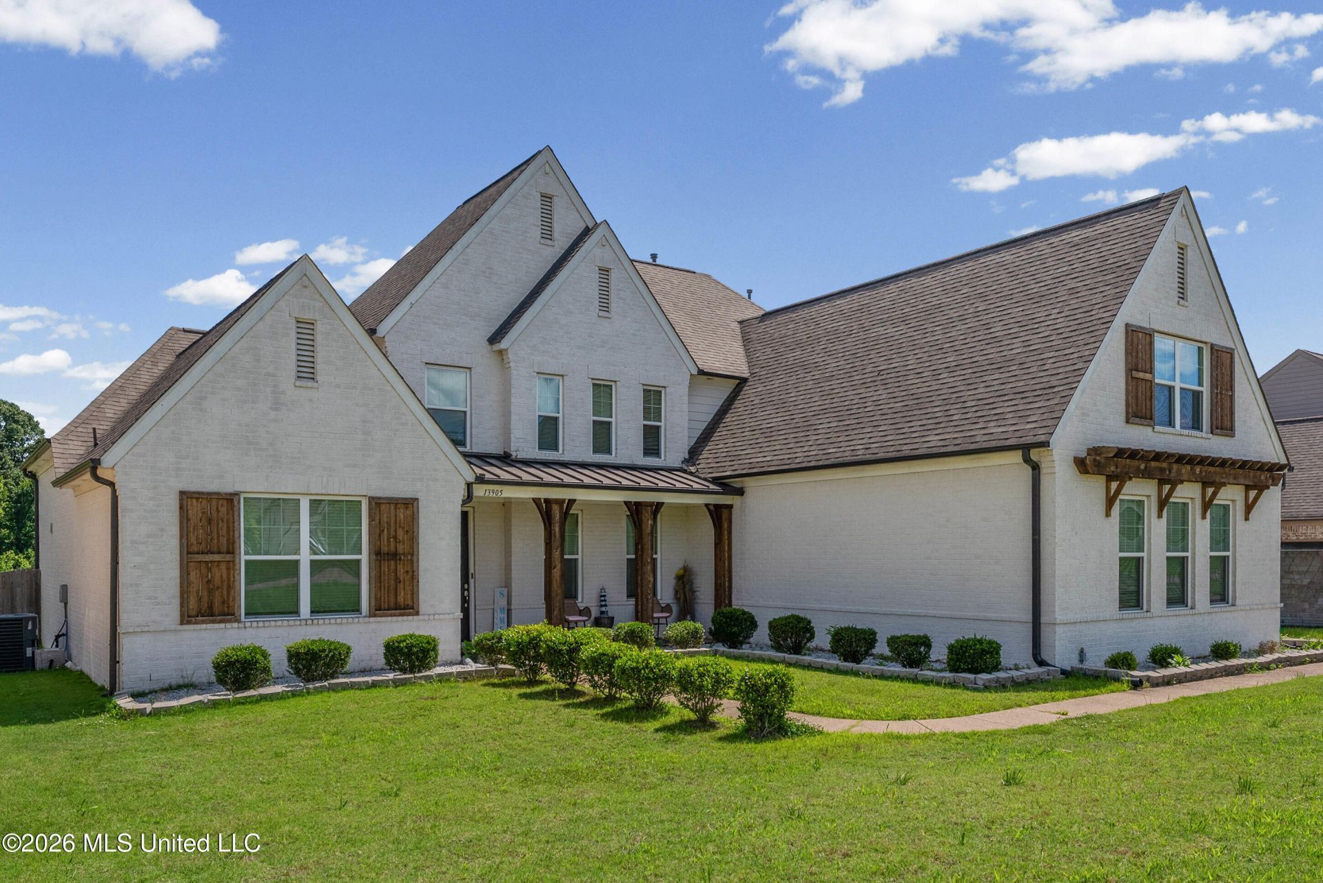 13905 Highlands Crest Drive, Olive Branch, MS 38654 Main Photo