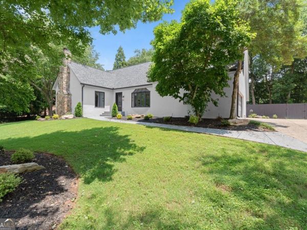 4562 Columns Drive, Marietta, GA 30067