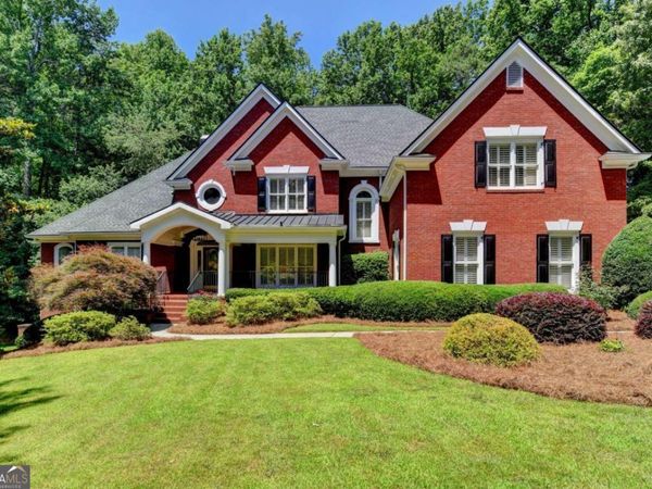 7040 Laurel Oak Drive, Suwanee, GA 30024
