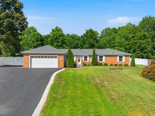 18 QUAILWOOD PARKWAY , LA PLATA, MD 20646