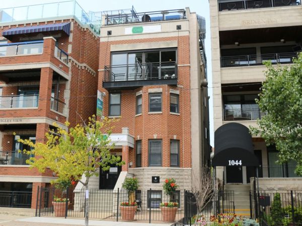 1048 W Waveland Avenue , Unit 2, Chicago, IL 60613