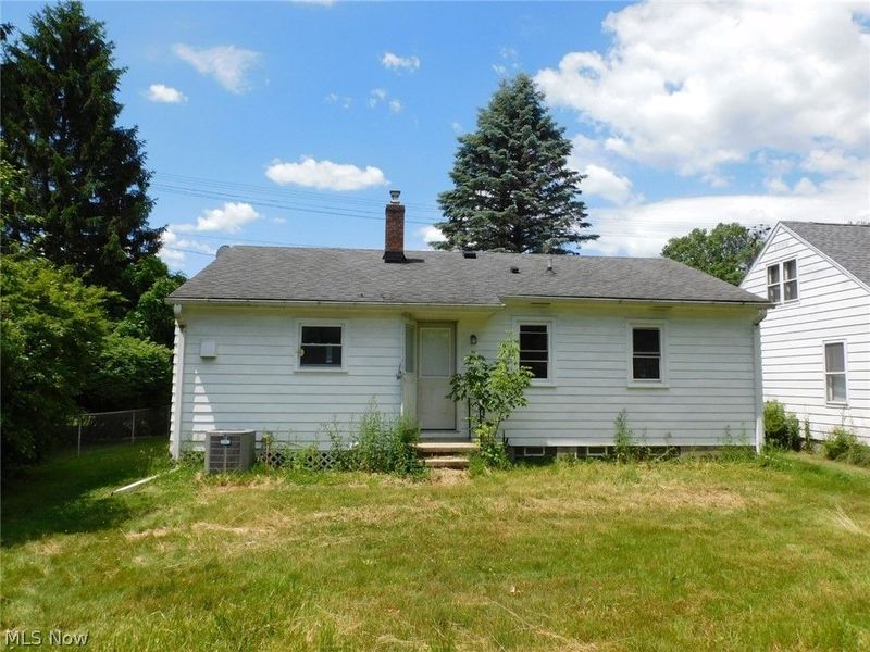 2908 Columbus Avenue , Ashtabula, OH 44004 Photo 2