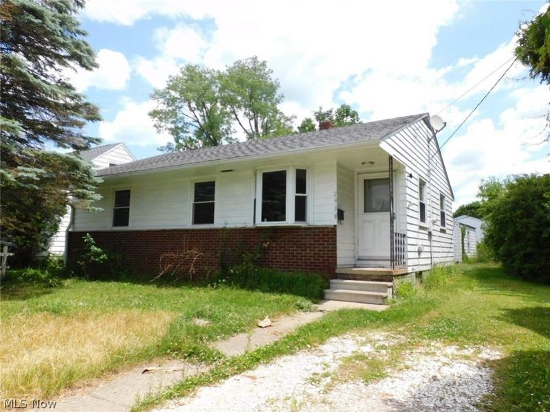 2908 Columbus Avenue , Ashtabula, OH 44004 Photo 4