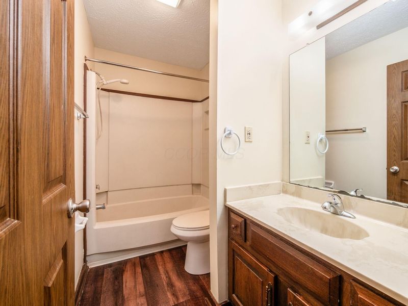 424 Edinburgh Road , Dublin, OH 43017 Photo 13