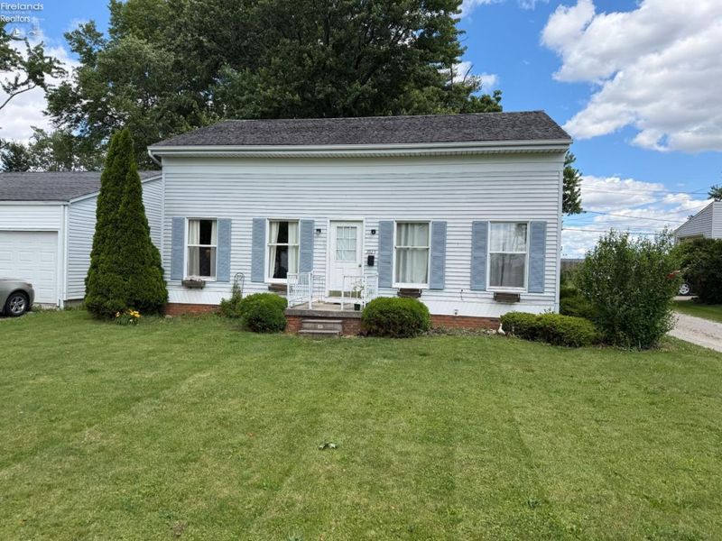 1025 S Myrtle Avenue, Willard, OH 44890 Photo 1
