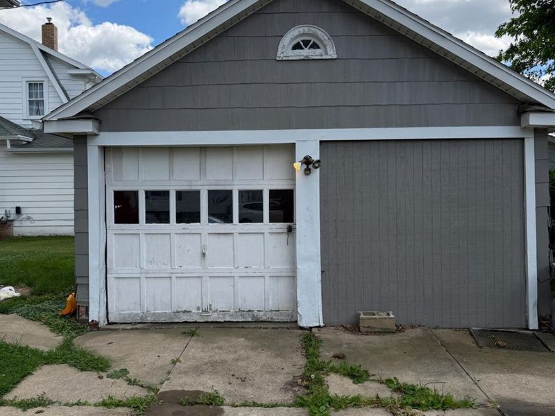 902 S Myrtle Avenue, Willard, OH 44890 Photo 4