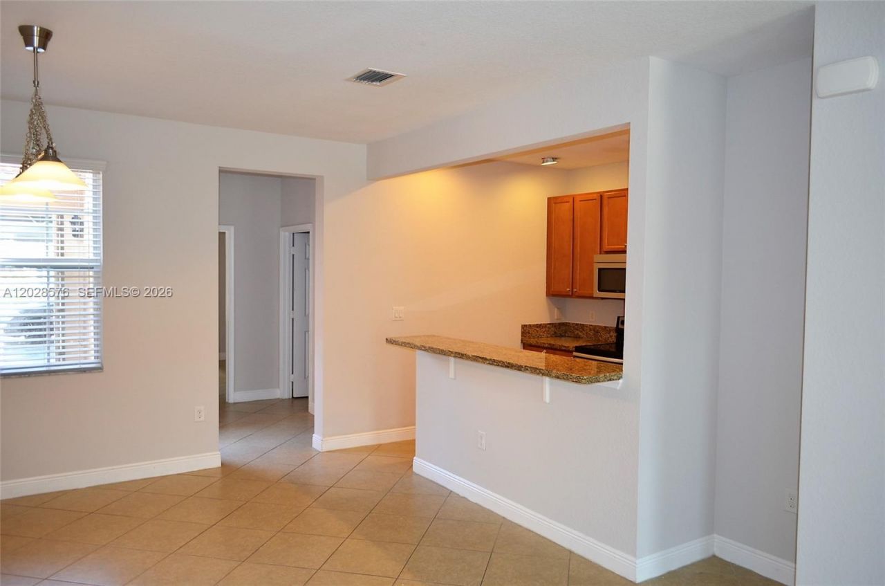 1524 SW 147th Ave, Unit 1524, Pembroke Pines, FL 33027 Photo