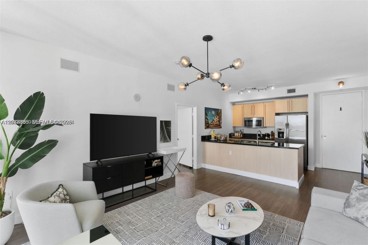 79 SW 12th St , Unit 2204-S, Miami, FL 33130 Photo
