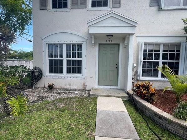 3100 SW 50th St, Dania Beach, FL 33312