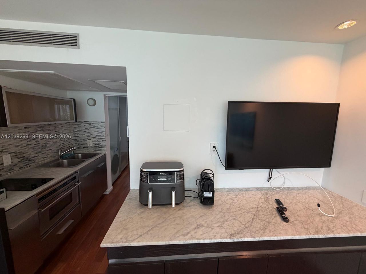 1601 West Ave, Unit 212, Miami Beach, FL 33139 Photo