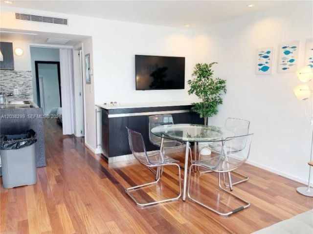 1601 West Ave , Unit 212, Miami Beach, FL 33139 Photo