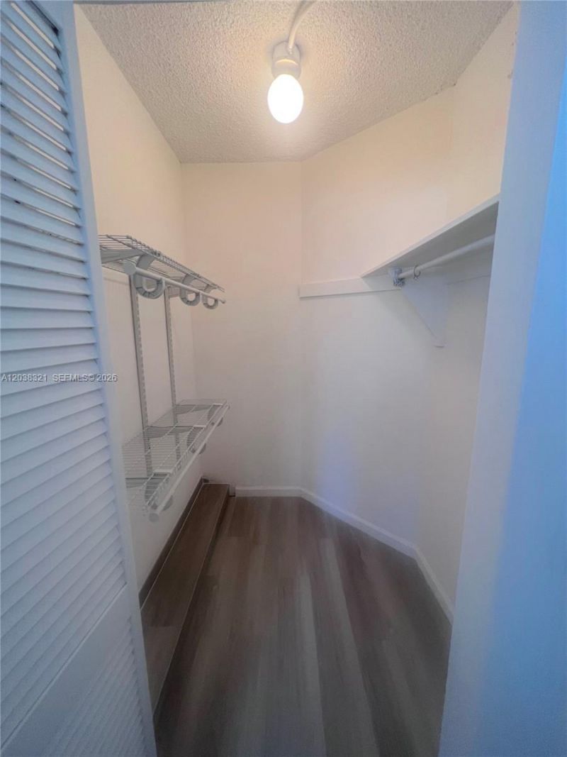 801 Brickell Bay Dr, Unit 364, Miami, FL 33131 Photo