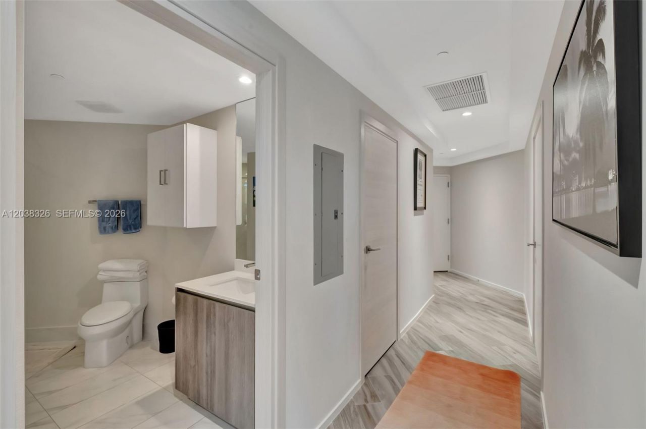 801 S Miami Ave, Unit 2205, Miami, FL 33130 Photo