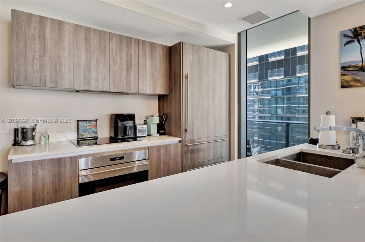 801 S Miami Ave, Unit 2205, Miami, FL 33130 Photo