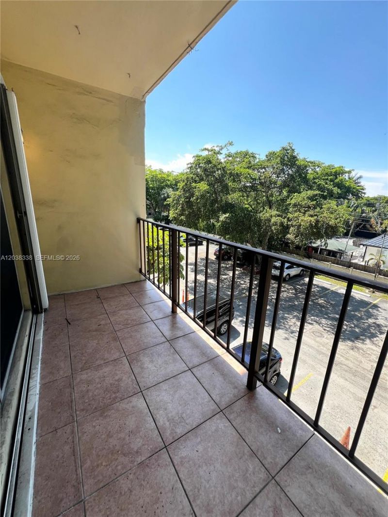 12035 NE 2nd Ave, Unit A302, North Miami, FL 33161 Photo