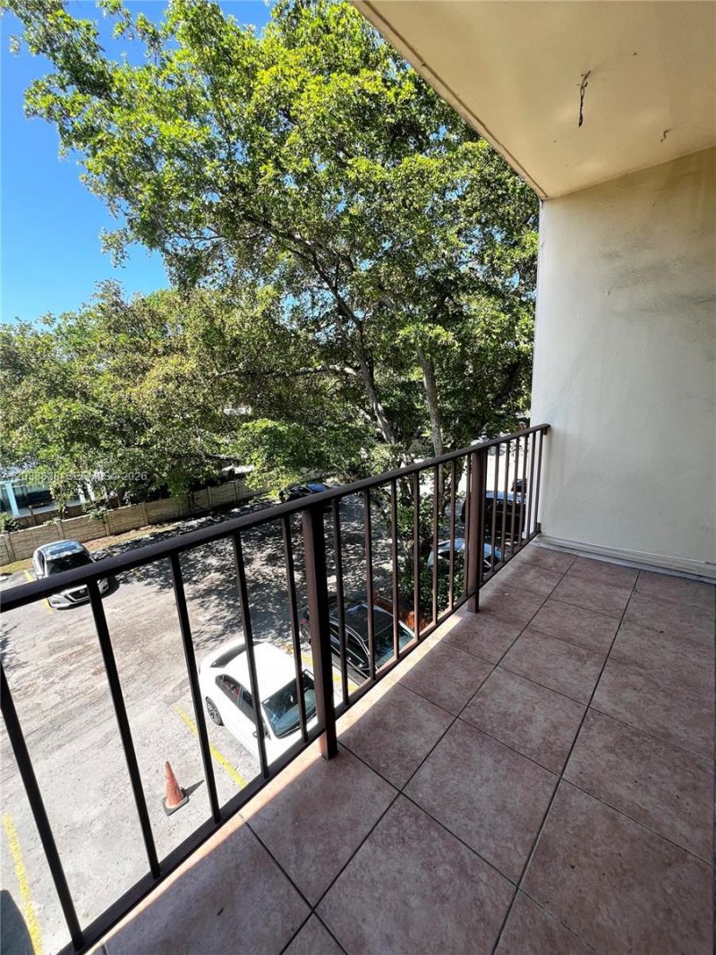 12035 NE 2nd Ave, Unit A302, North Miami, FL 33161 Photo
