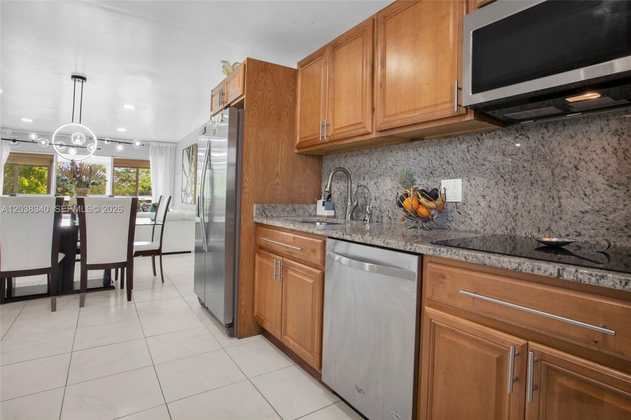 8331 Sands Point Blvd , Unit C308, Tamarac, FL 33321 Photo