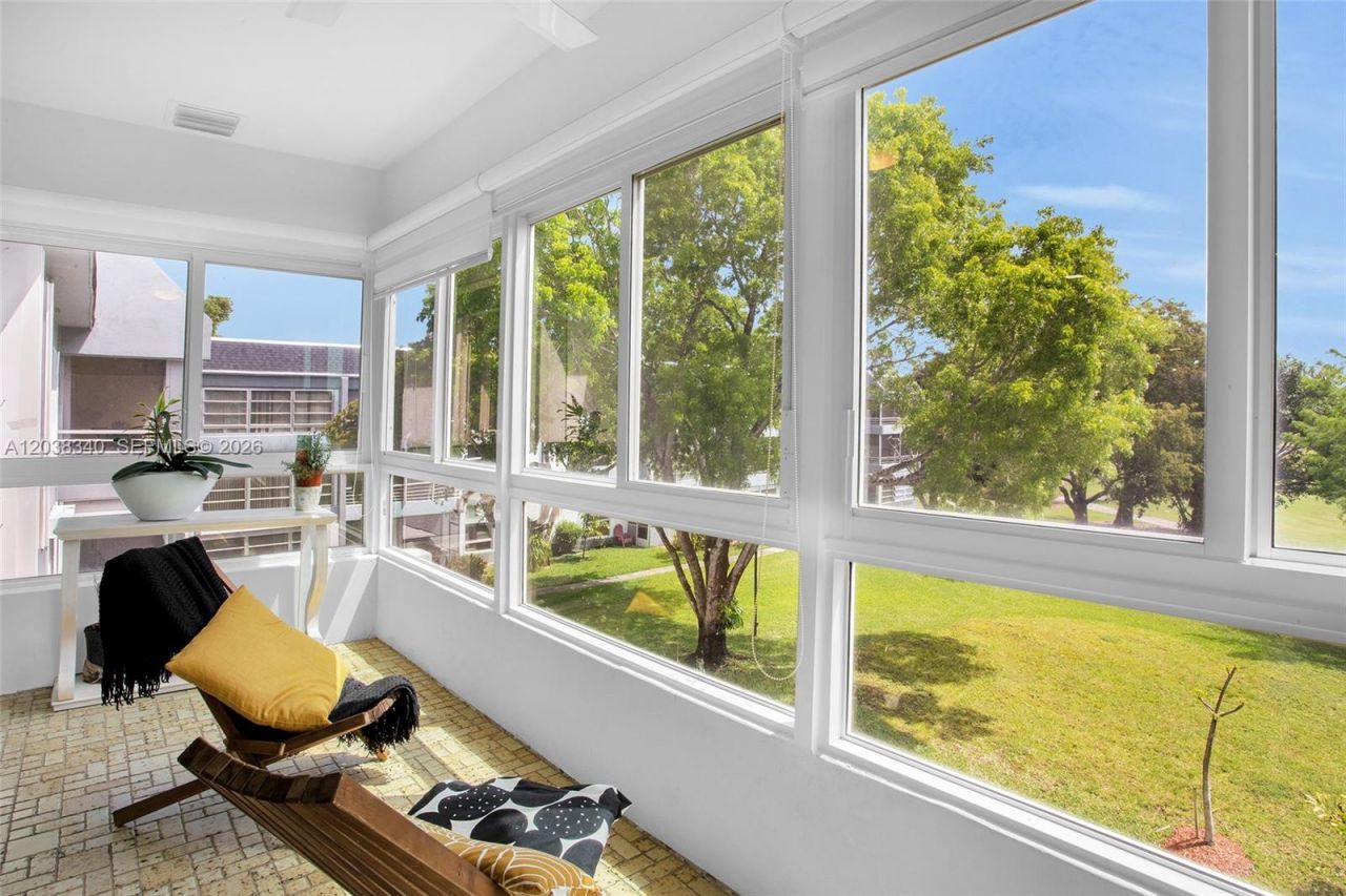 8331 Sands Point Blvd , Unit C308, Tamarac, FL 33321 Photo