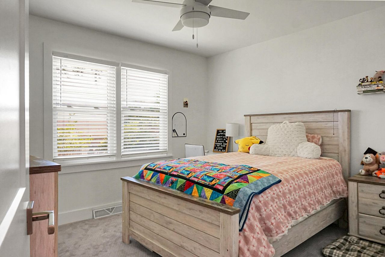 5908 Commonwealth Circle Photo 28