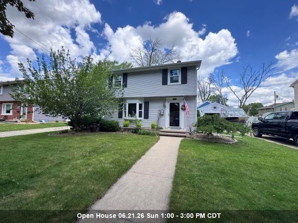 1118 PARKWAY BOULEVARD, Appleton, WI 54914