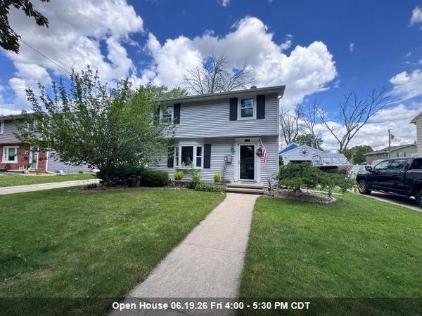 1118 PARKWAY BOULEVARD, Appleton, WI 54914