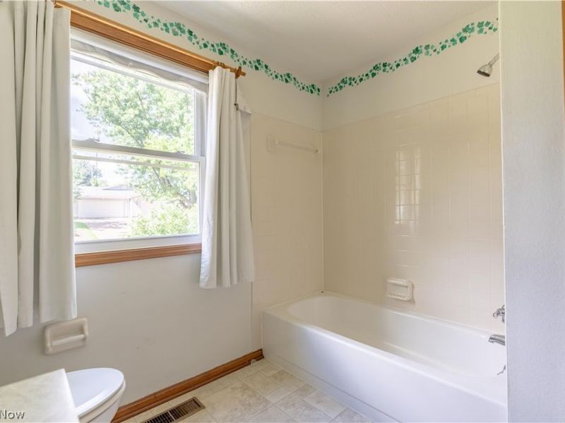 8142 Walter Street NW, Massillon, OH 44646 Photo 16
