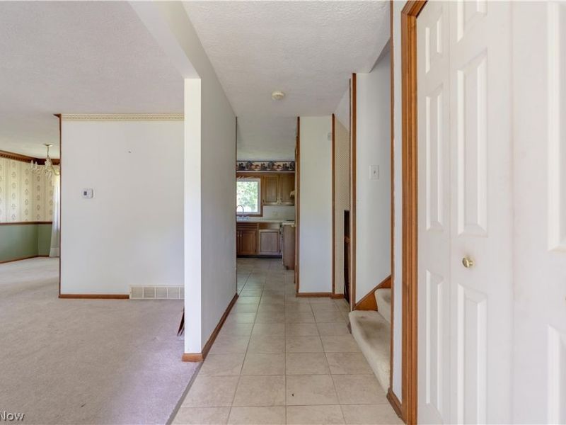 8142 Walter Street NW, Massillon, OH 44646 Photo 3