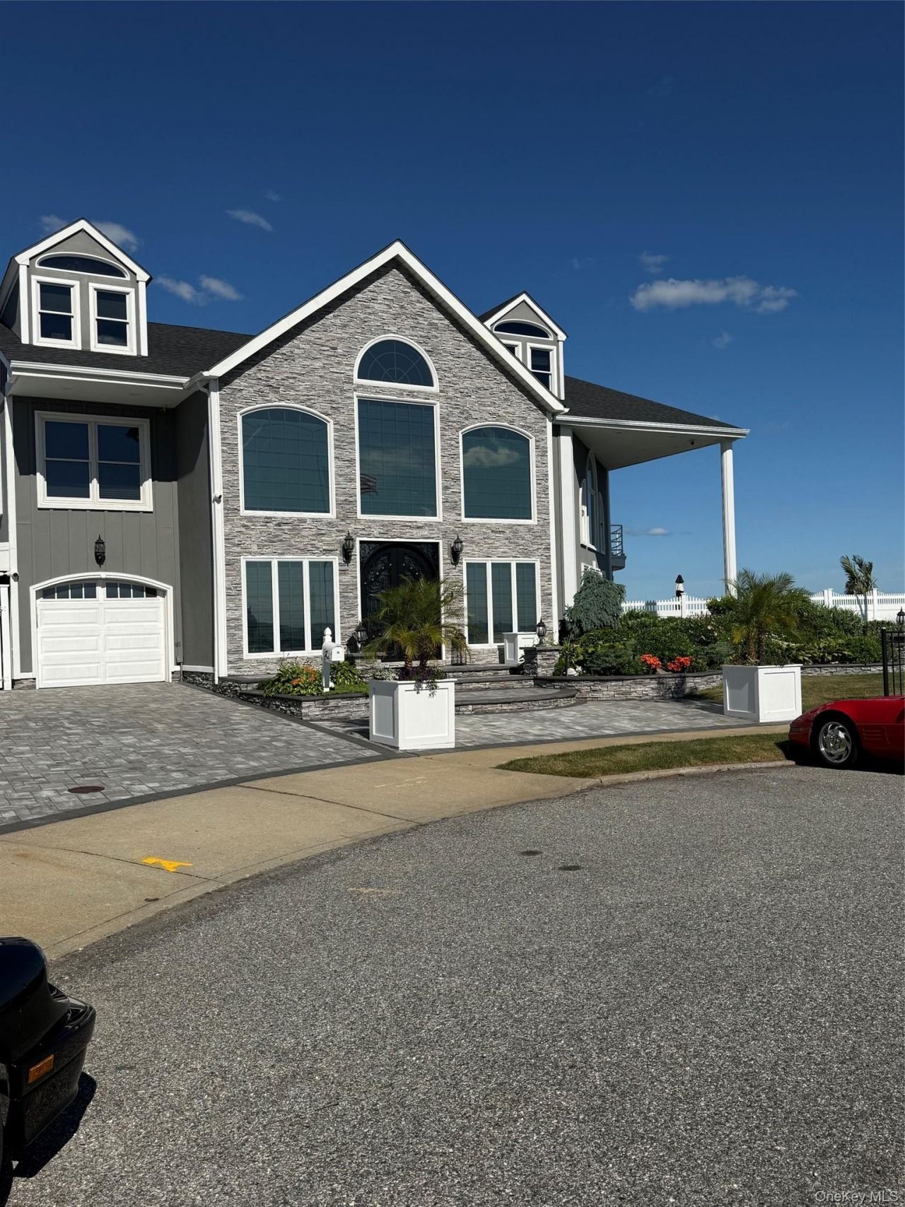 35 Piper Court , West Islip, NY 11795 Main Photo