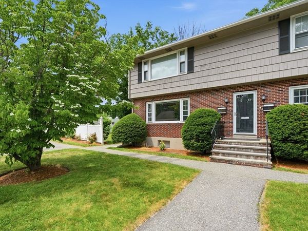 30 Bunkerhill St, Unit 30, North Andover, MA 01845