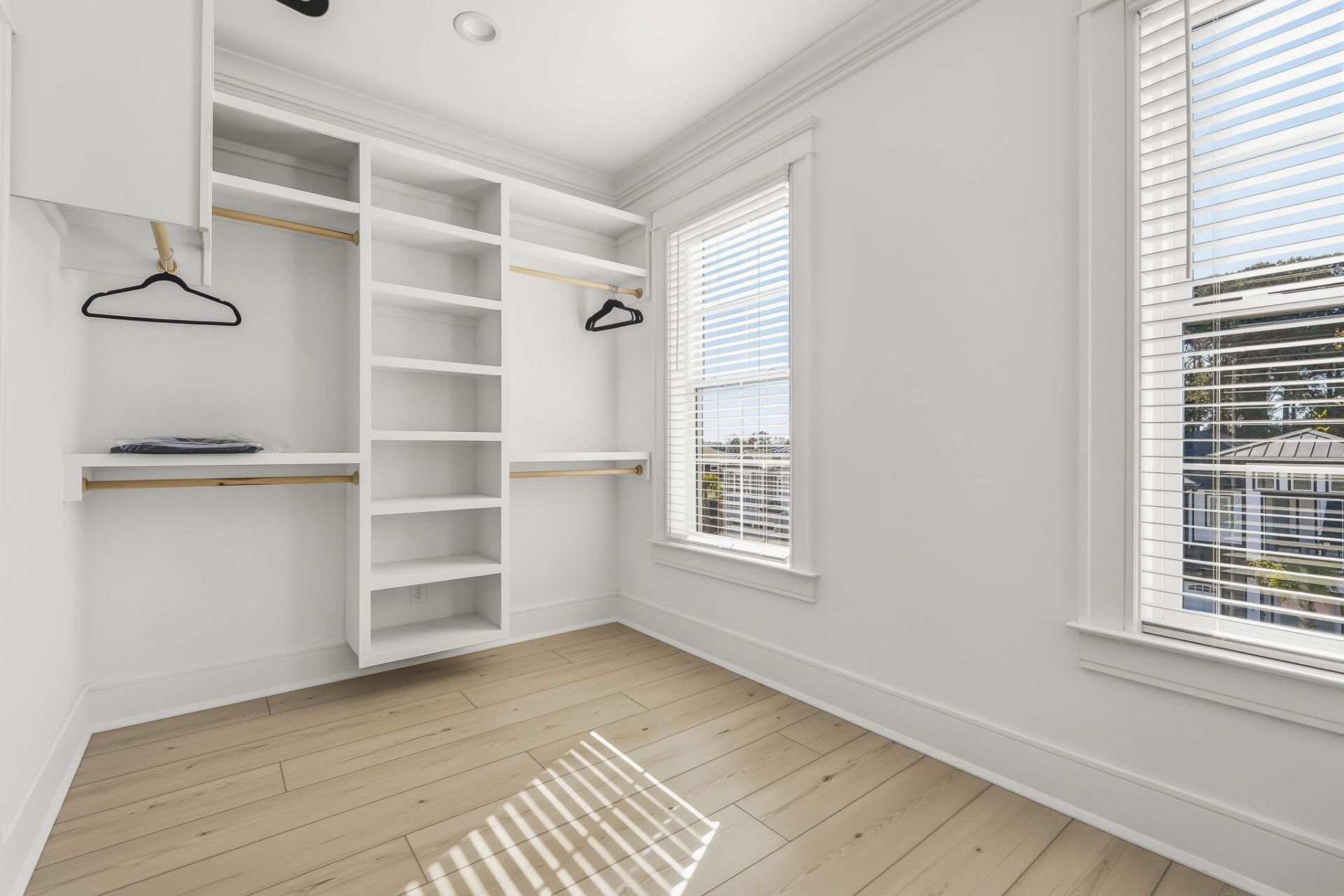 105 Serenity Drive Photo 32