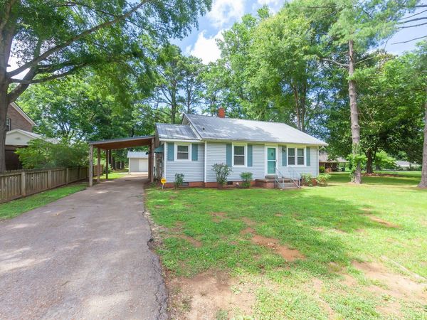 371 Bolivar Hwy , Jackson, TN 38301