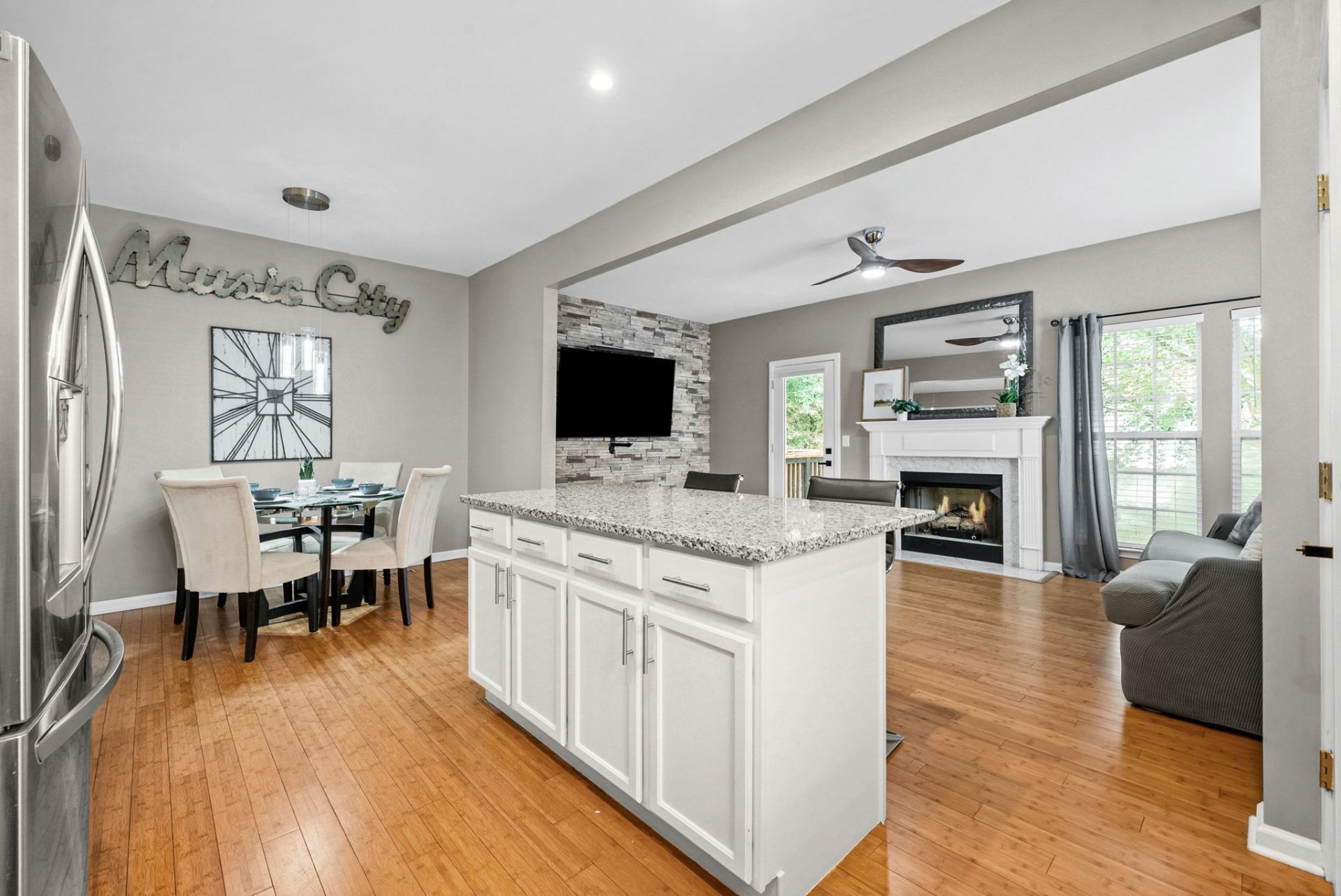 745 Huffine Manor Cir, Franklin, TN 37067 Main Photo