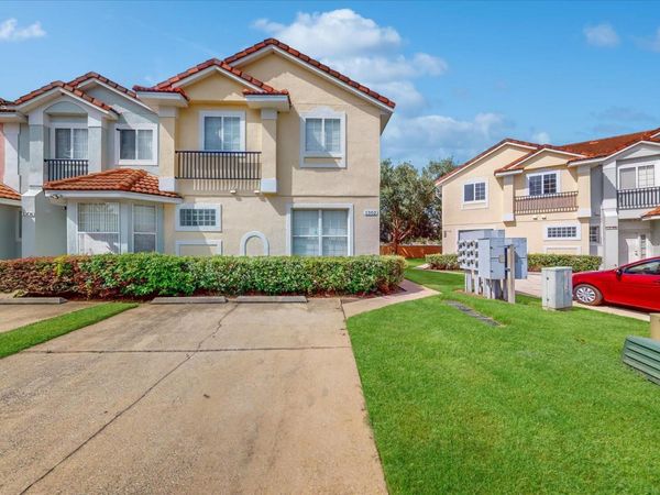 1302 S BEACH CIRCLE , KISSIMMEE, FL 34746
