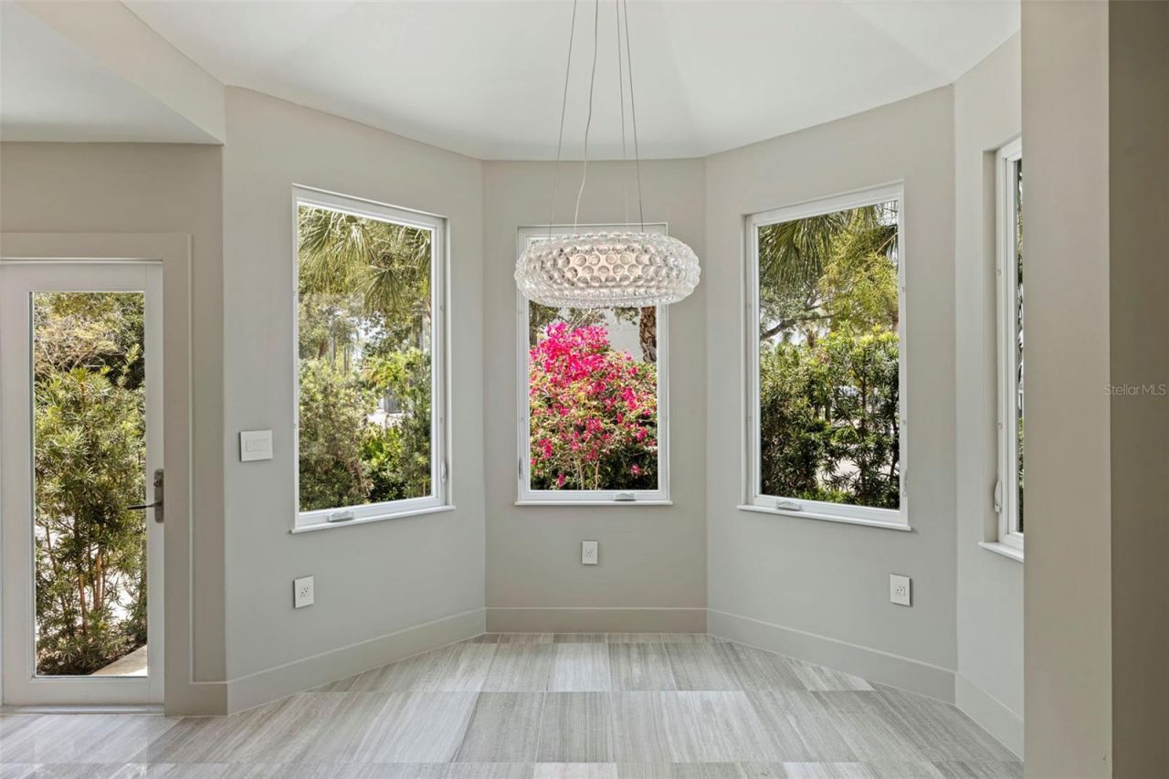 1846 Coffee Pot Boulevard Ne, Saint Petersburg, FL 33704 Photo