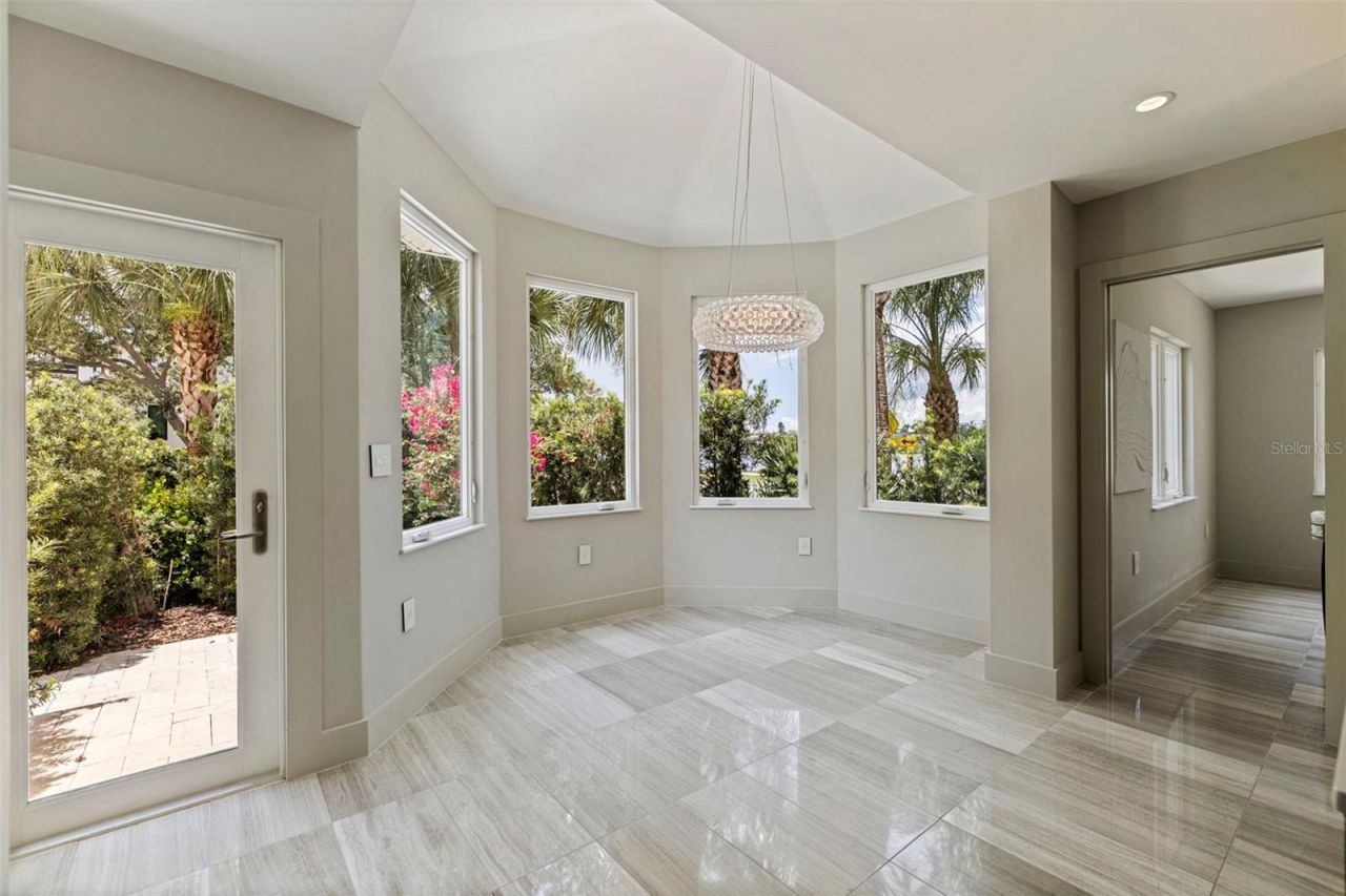 1846 Coffee Pot Boulevard Ne, Saint Petersburg, FL 33704 Photo