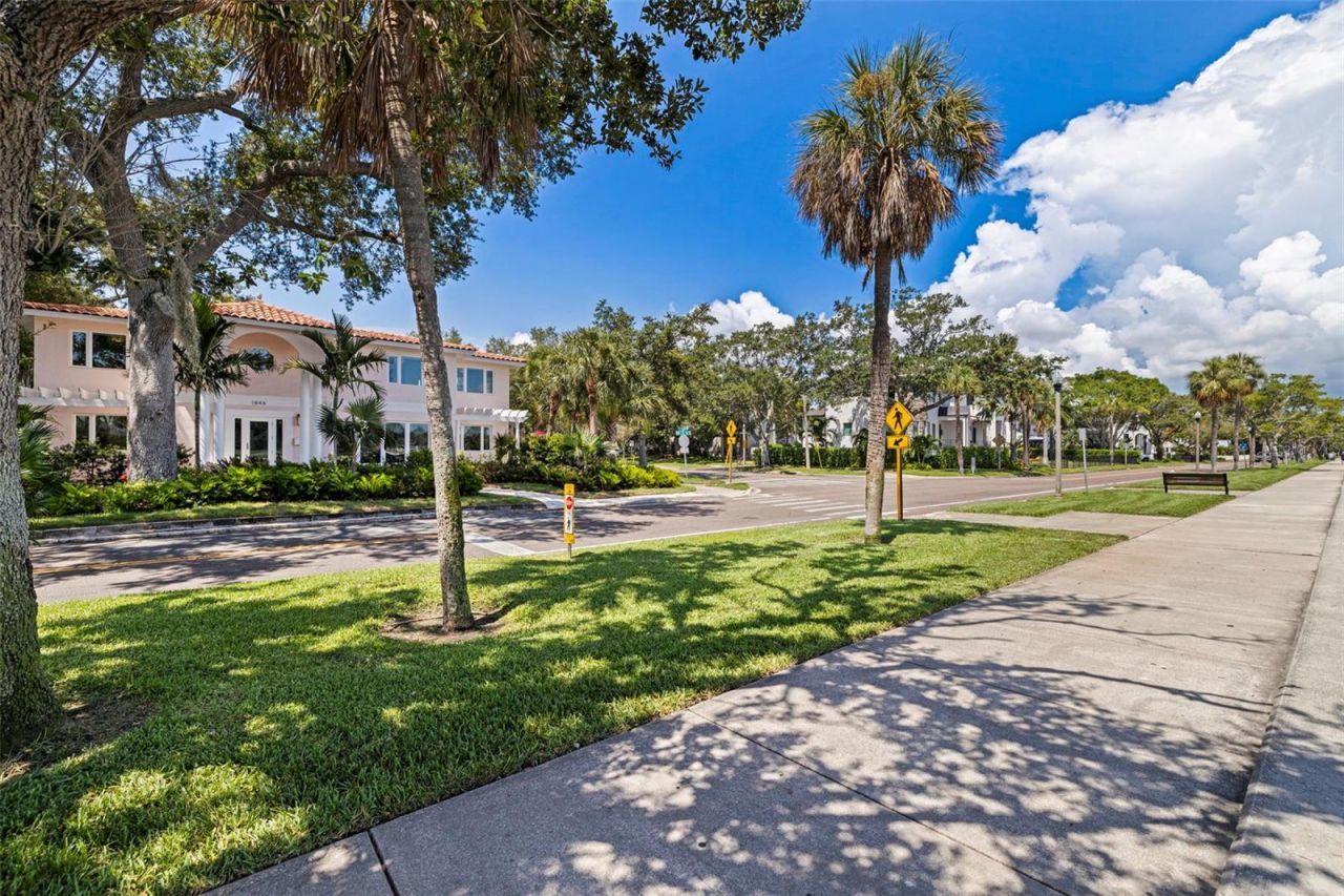 1846 Coffee Pot Boulevard Ne, Saint Petersburg, FL 33704 Photo