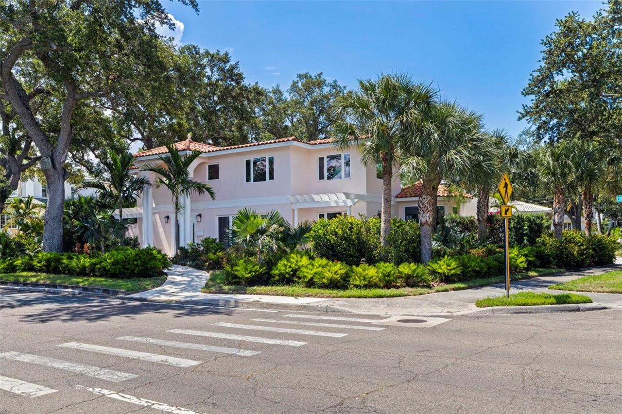 1846 Coffee Pot Boulevard Ne, Saint Petersburg, FL 33704 Photo