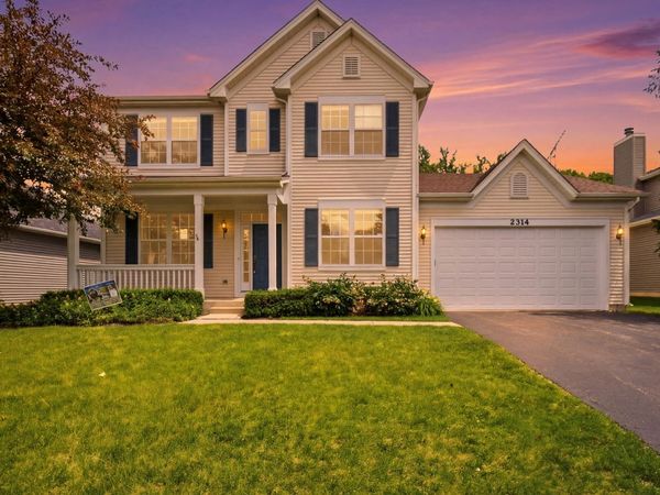 2314 Trailside Lane, Wauconda, IL 60084