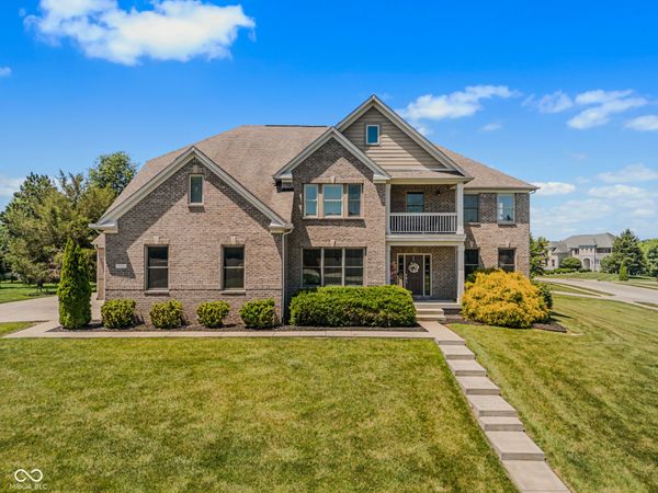 950 Westlake Hills Drive , Columbus, IN 47201