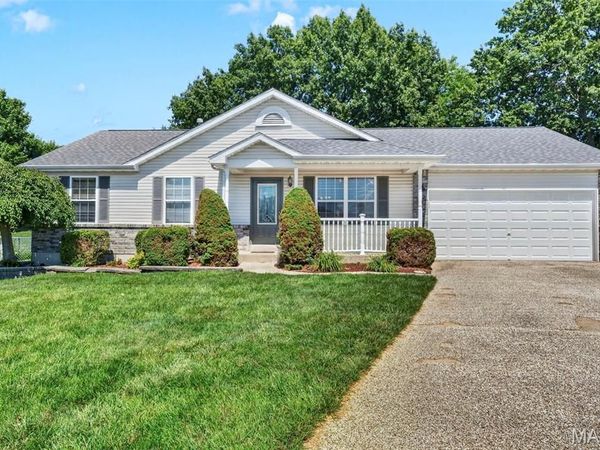 7 Red Cedar Parc Court, O'Fallon, MO 63368