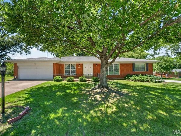 9341 Tea Rose Lane, Crestwood, MO 63126