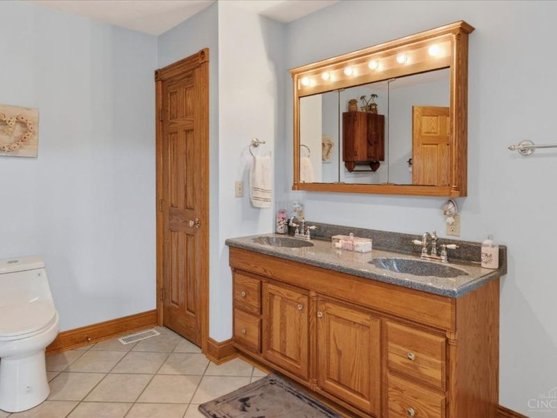 741 Penn Lane, Hillsboro, OH 45133 Photo 32