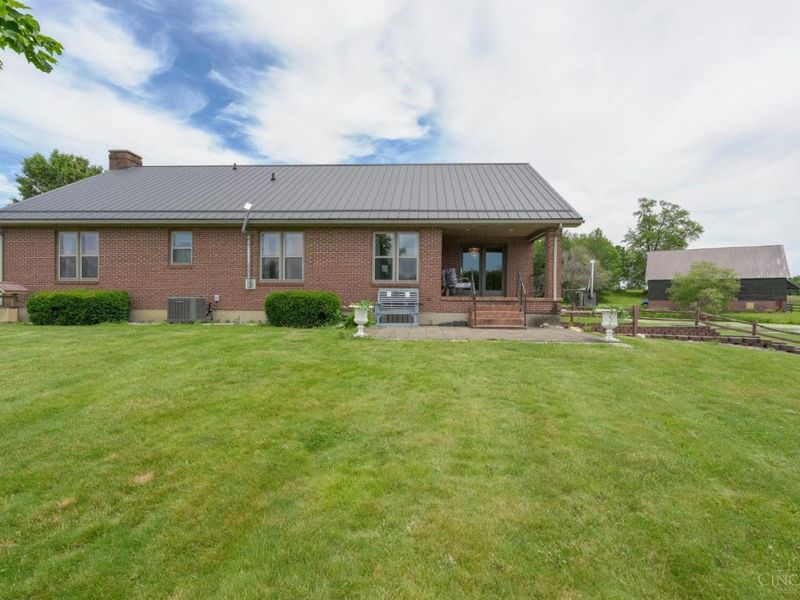 741 Penn Lane, Hillsboro, OH 45133 Photo 8