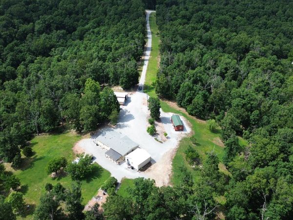 64899 E 225 Road, Wyandotte, OK 74370