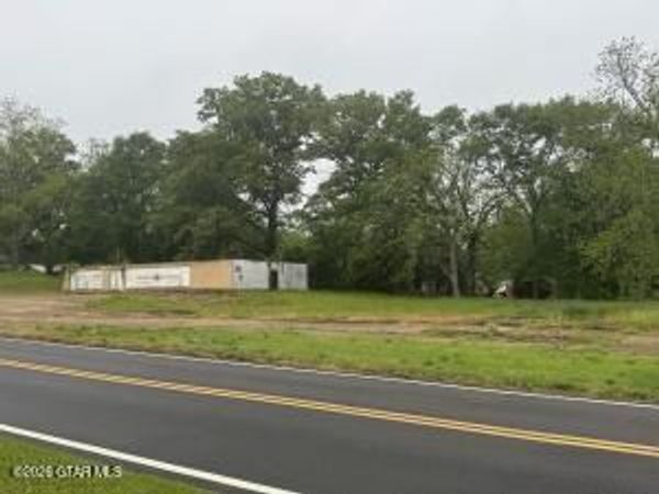1047 E Brame Avenue, West Point, MS 39773