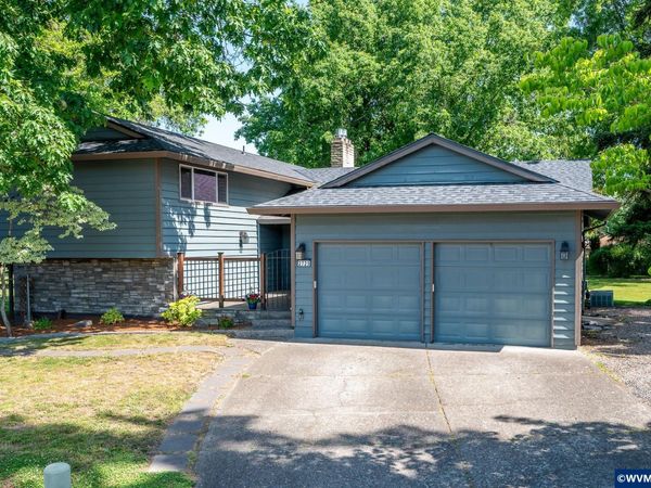 2725 SE Hollyhock Ct, Hillsboro, OR 97123