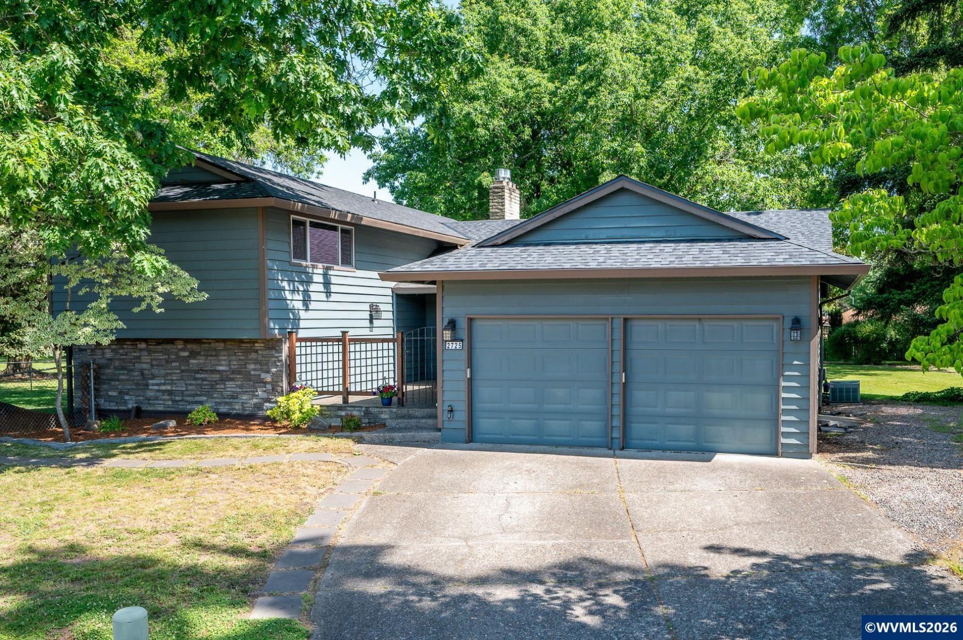 2725 SE Hollyhock Ct, Hillsboro, OR 97123 Main Photo