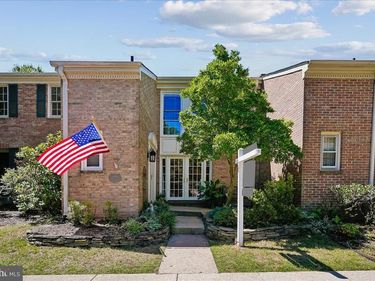 2087 HOPEWOOD DRIVE, FALLS CHURCH, VA 22043