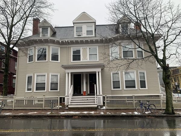354 Harvard St, Unit 1, Cambridge, MA 02138