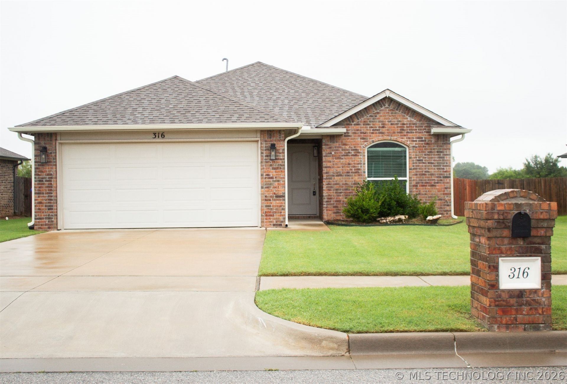 316 S 48th Court, Broken Arrow, OK 74014 Main Photo